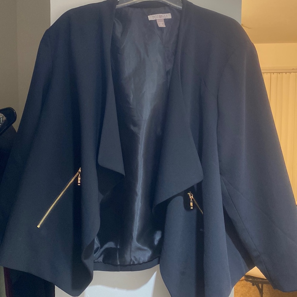 ROZ & ALI Blazer - so flattering!